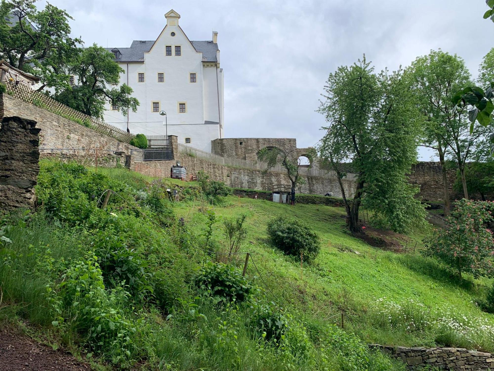 Am Schloss Wolkenstein, 86M2, 3Br, Babybett, Office Exterior photo
